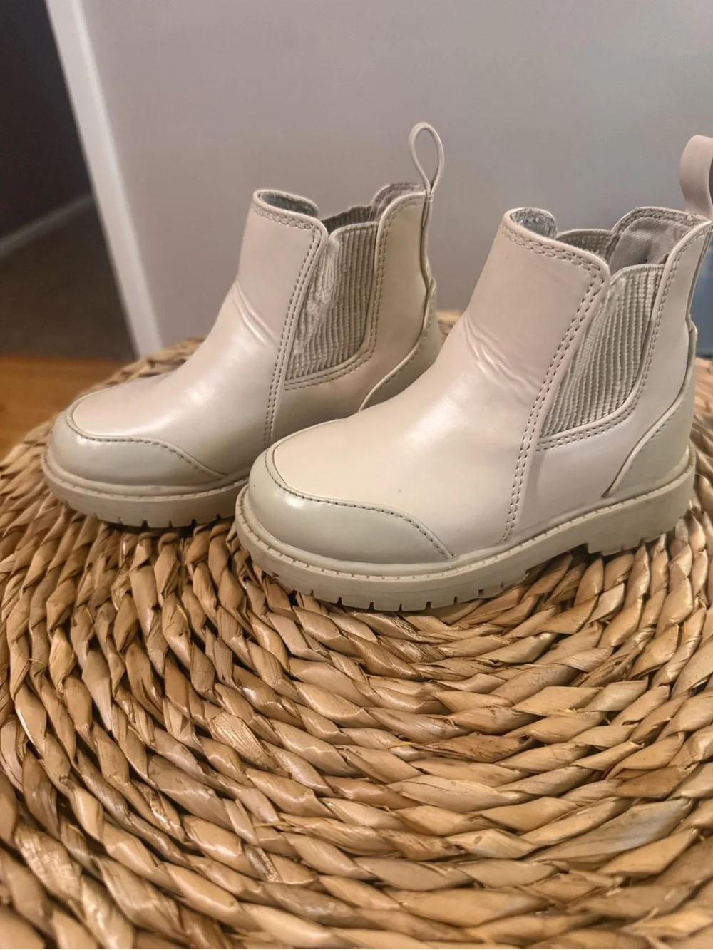 Old Navy Cream Chelsea Boots for Kids
